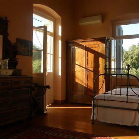 Aristocratic 19Th Century Neo Classical Mansion With Private Pool 피니카스 외부 사진